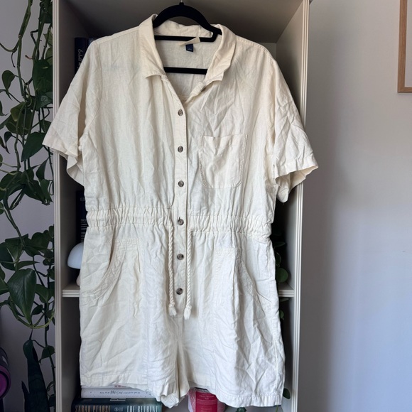 Universal Thread Linen Romper - Picture 5 of 8